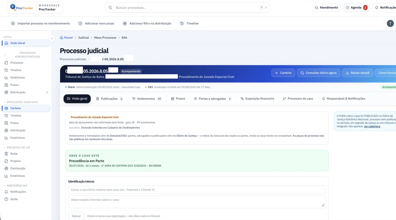 Ficha do processo judicial no ProcTracker com informações principais, andamento, seções e área de identificação interna